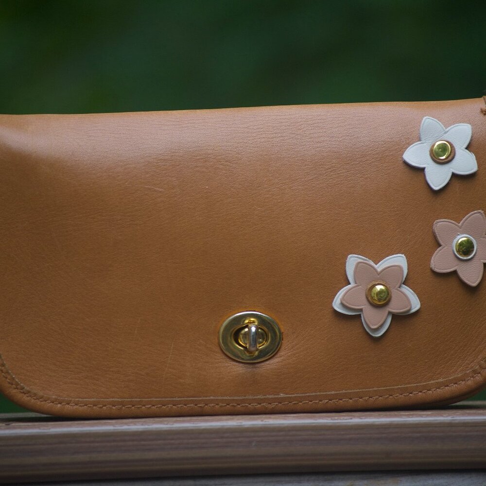 Beautiful! Partners for Mervyn's full-grain leather bag